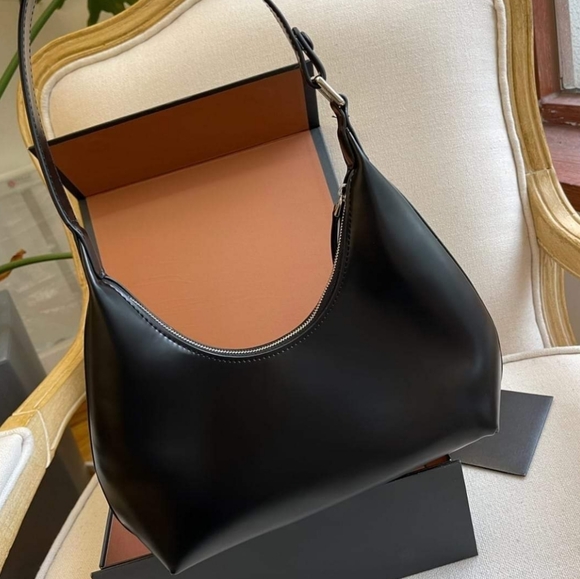 Boho Prada Shoulder Bag - Picture 3 of 4